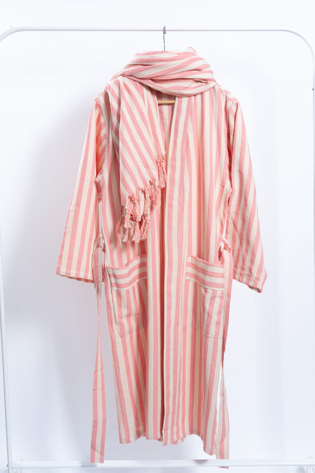 Girit Handwoven Linen Robe – A Timeless Gift for Grandma