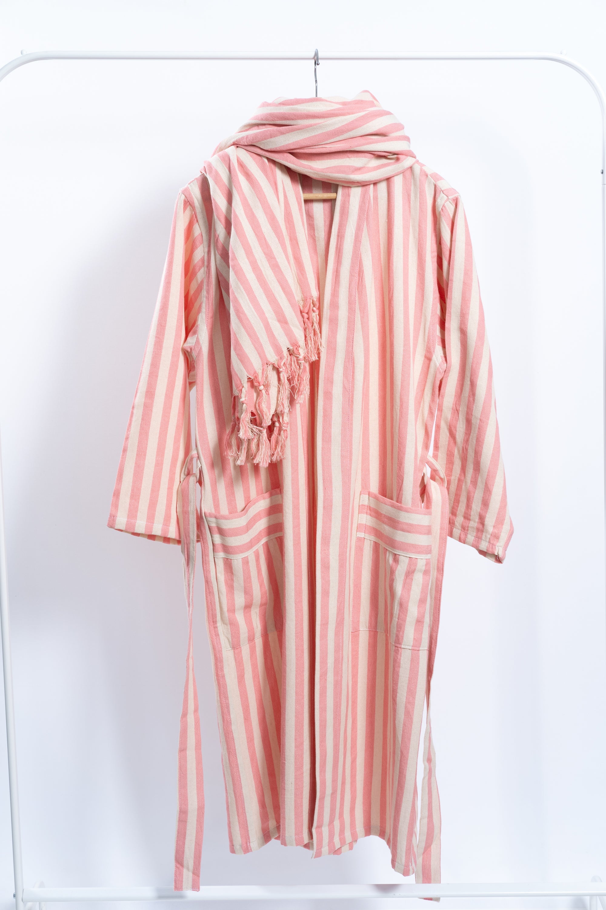 Girit Handwoven Linen Robe – A Timeless Gift for Grandma