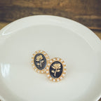 Black Pearl Rose Earrings – Elegant Jewelry Gift for Grandma