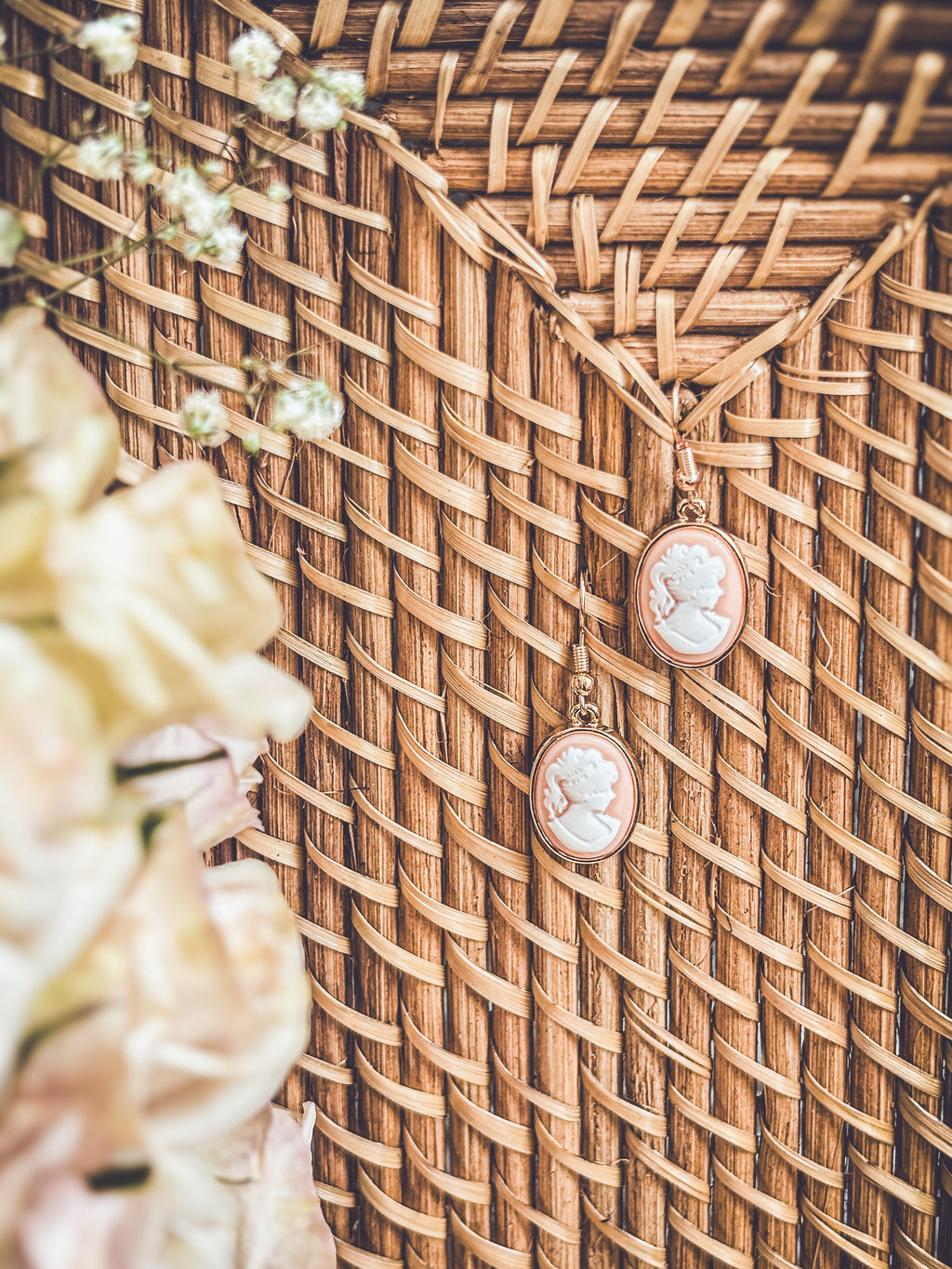 Cameo Silhouette Earrings – Vintage-Inspired Gift for Grandma