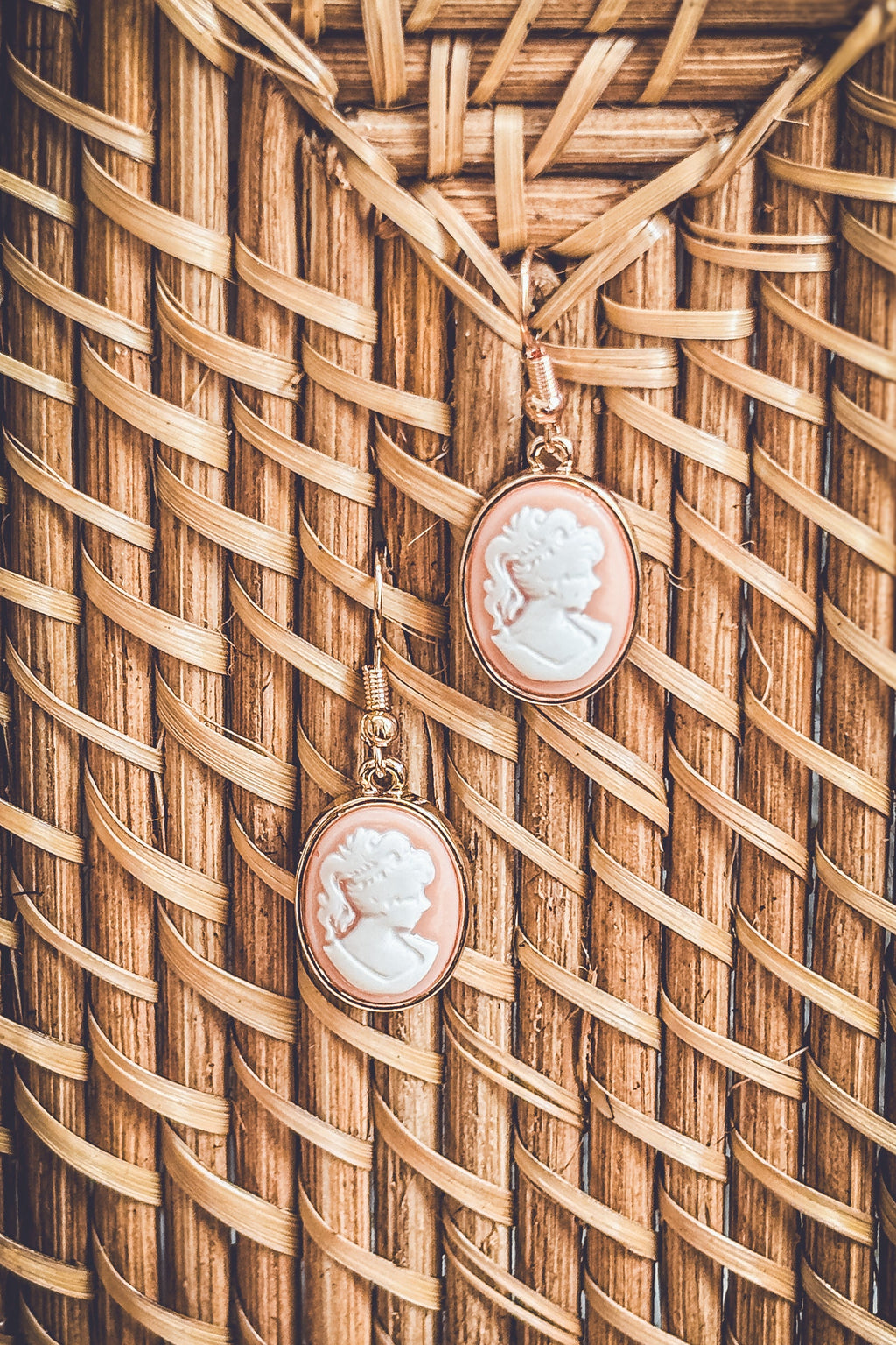 Cameo Silhouette Earrings – Vintage-Inspired Gift for Grandma