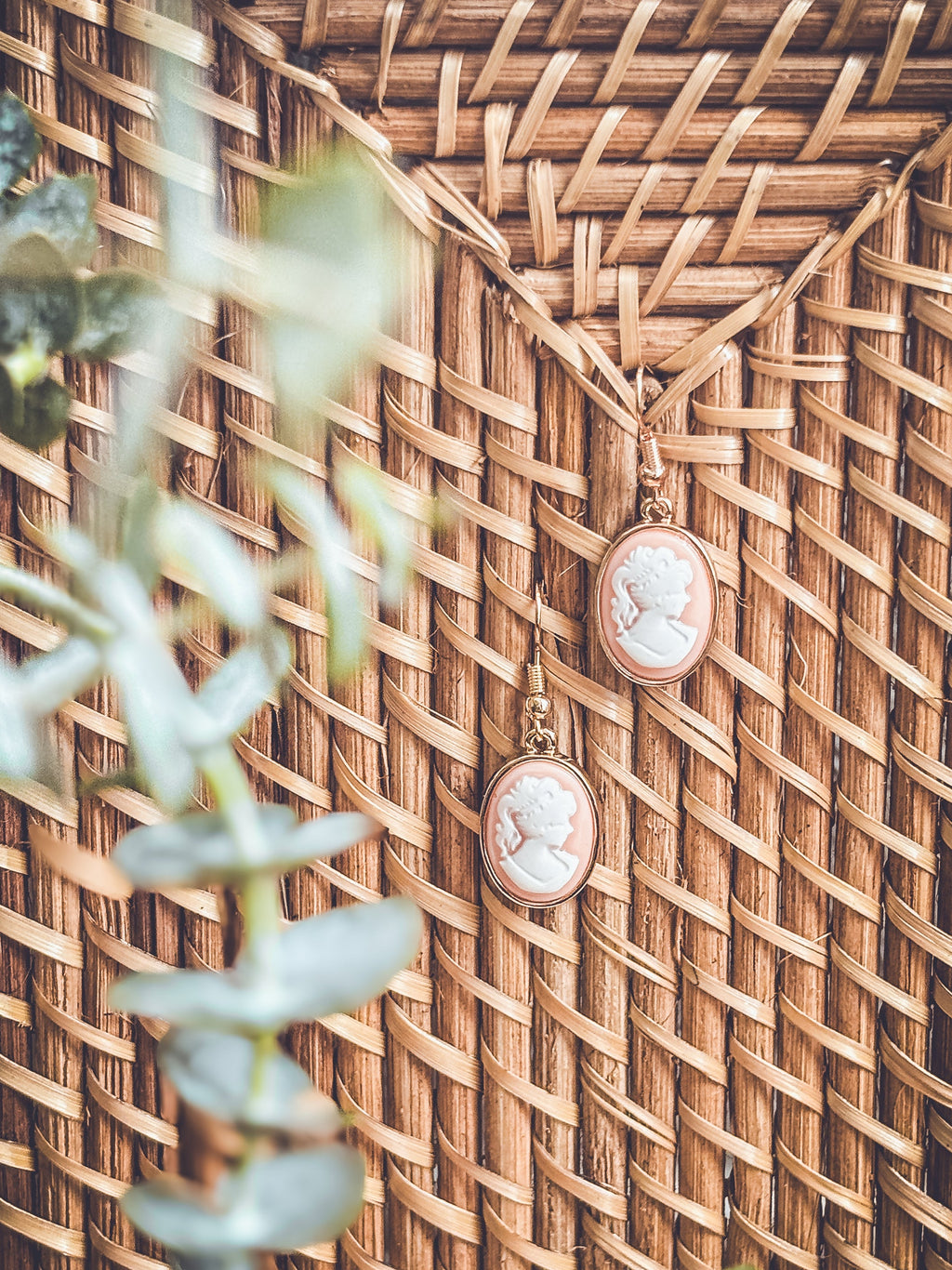Cameo Silhouette Earrings – Vintage-Inspired Gift for Grandma