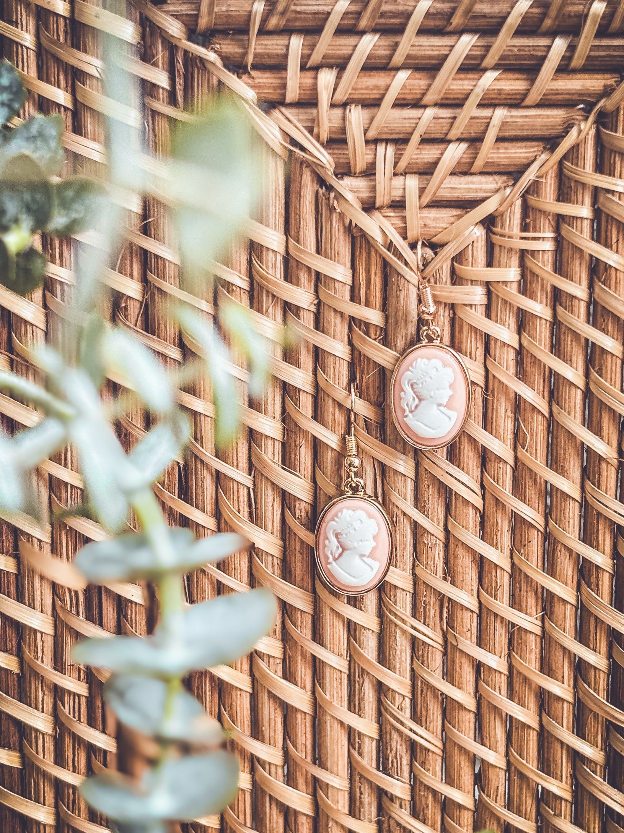 Cameo Silhouette Earrings – Vintage-Inspired Gift for Grandma