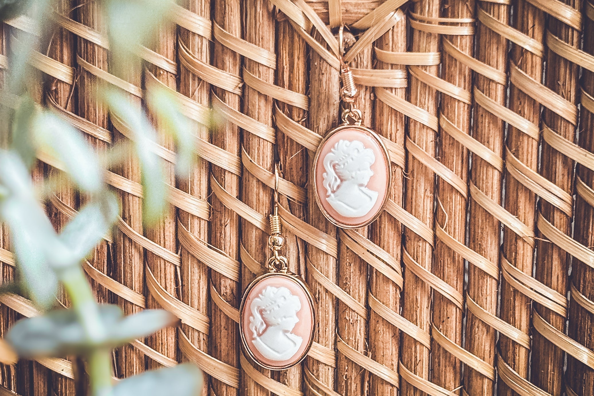 Cameo Silhouette Earrings – Vintage-Inspired Gift for Grandma