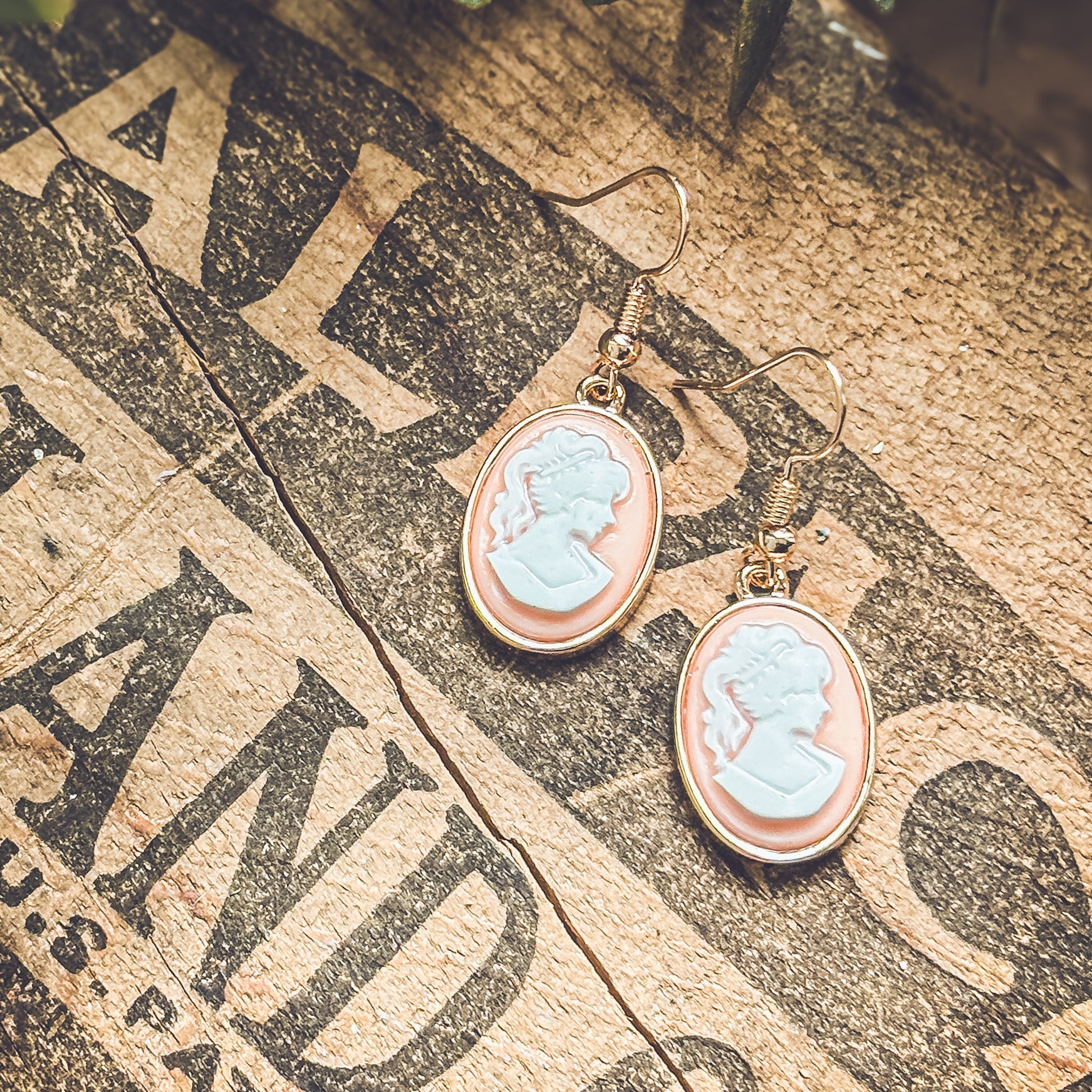 Cameo Silhouette Earrings – Vintage-Inspired Gift for Grandma