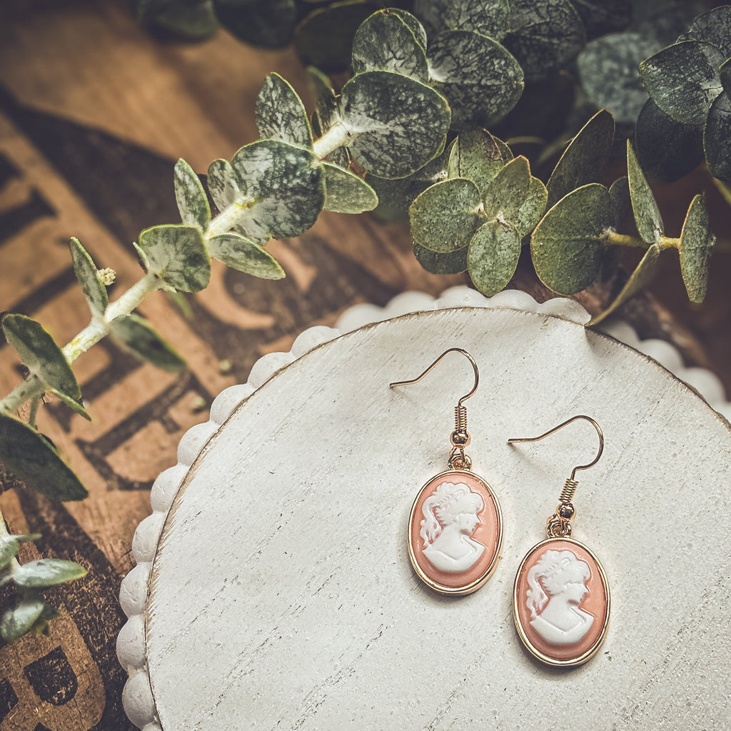 Cameo Silhouette Earrings – Vintage-Inspired Gift for Grandma