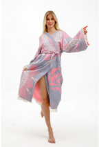 Boho Jacquard Kimono – A Free-Spirited Gift for Grandma